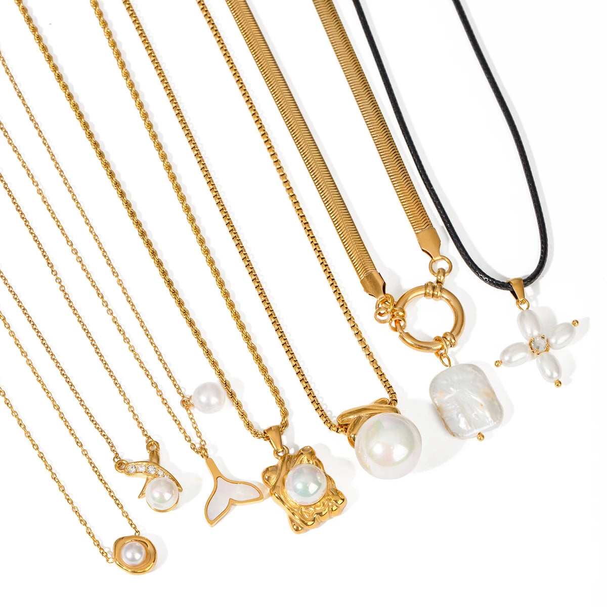 PEARLY Timeless Necklace 18K Gold Plated S.Steel