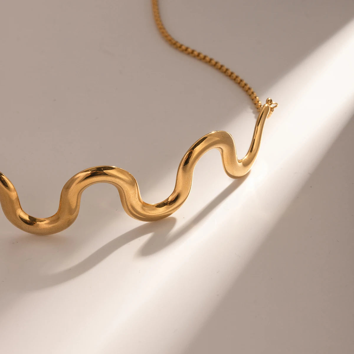 JAGI Wavy Necklace 18K Gold Plated S.Steel